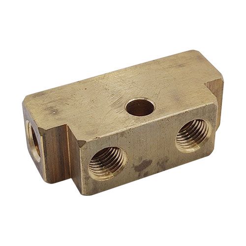 <p>Tandem-Anhänger-Fitting | Blockform | 3/8-24 UNF Anschlüsse(4) | Messing</p>